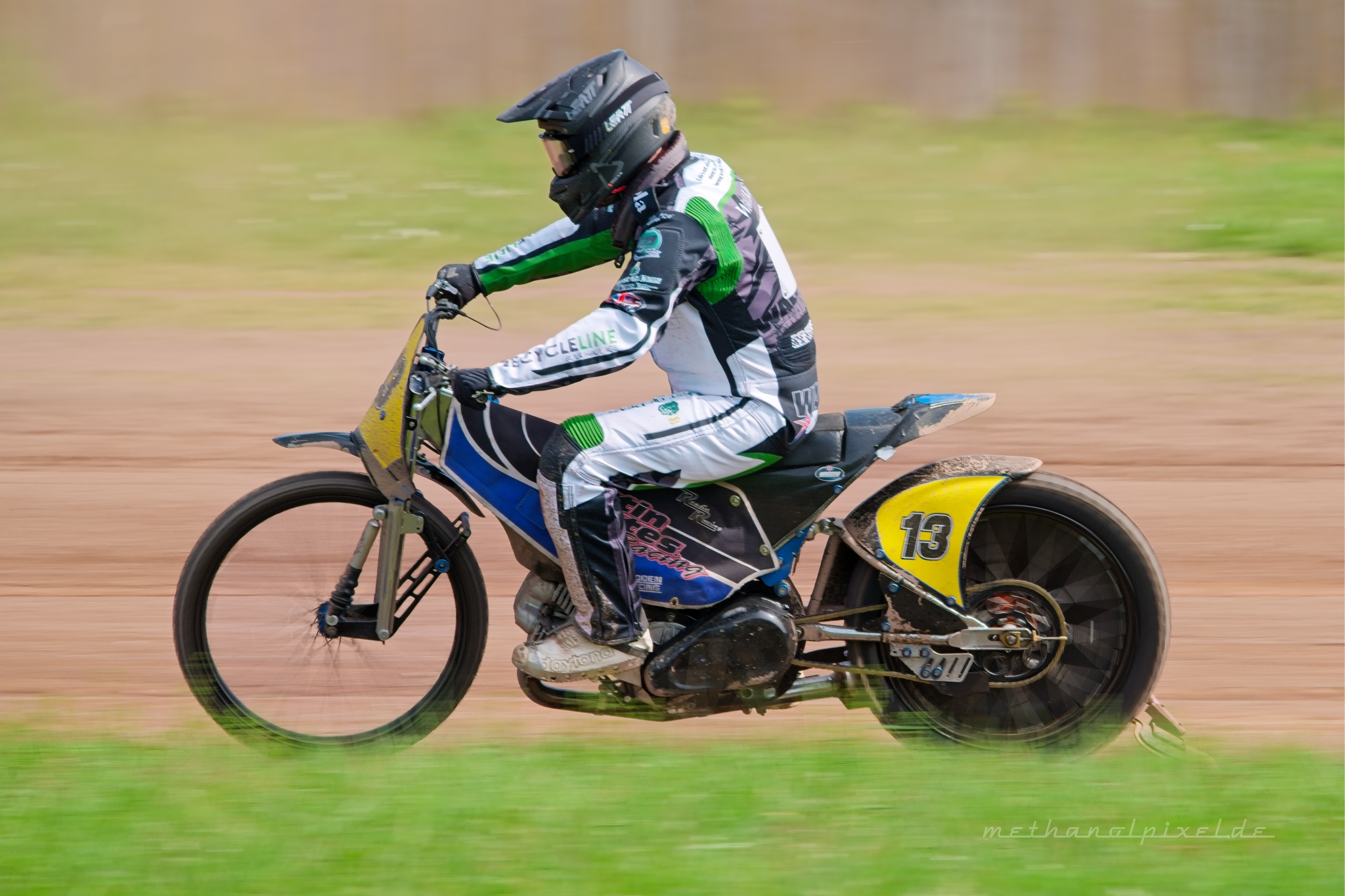 ILCE 7M4   A7405284 2048